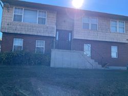 Pre-foreclosure in  SUNRISE HWY West Babylon, NY 11704