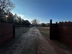 Pre-foreclosure in  TRESTLE RD Locust Grove, GA 30248