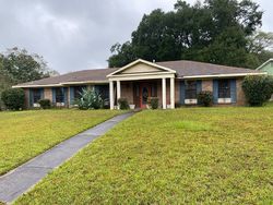 Pre-foreclosure in  LONG MEADOW RD Mobile, AL 36609