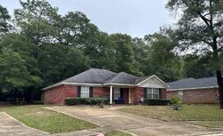 Pre-foreclosure in  SANDALWOOD DR Mobile, AL 36618