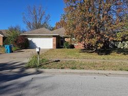 Pre-foreclosure in  W DEERFIELD ST Springfield, MO 65807