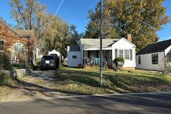 Pre-foreclosure in  S MAYWOOD AVE Independence, MO 64052