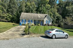 Pre-foreclosure in  ANTLER CT Greensboro, NC 27406