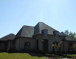 Pre-foreclosure in  BEAR CREEK CIR Canton, MS 39046