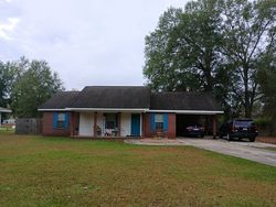 Pre-foreclosure in  CASSIL ST Petal, MS 39465