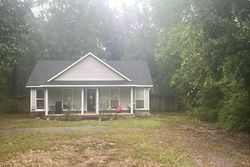 Pre-foreclosure in  FAWN ST Ocean Springs, MS 39564