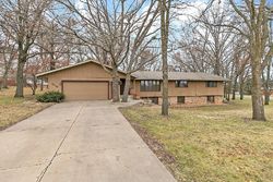 Pre-foreclosure in  SUMMIT DR Saint Cloud, MN 56303