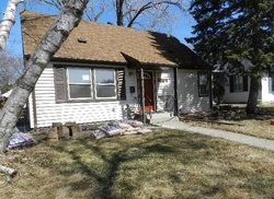 Pre-foreclosure in  HOYT AVE E Saint Paul, MN 55119