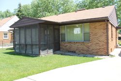 Pre-foreclosure in  WOODCREST DR NW Grand Rapids, MI 49504