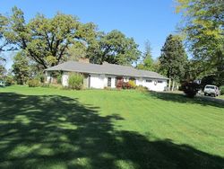 Pre-foreclosure in  W FLYNN CREEK DR Barrington, IL 60010