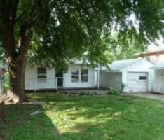 Pre-foreclosure in  GROVE AVE Wood River, IL 62095