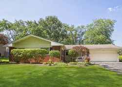 Pre-foreclosure in  GRAY AVE Lombard, IL 60148