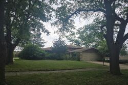 Pre-foreclosure in  NATALIE DR Oak Forest, IL 60452
