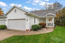 Pre-foreclosure in  TAYLOR LN Valparaiso, IN 46383