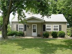 Pre-foreclosure in  WAGGONER AVE Evansville, IN 47714