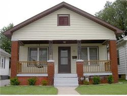 Pre-foreclosure in  RICHARDT AVE Evansville, IN 47711