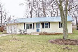 Pre-foreclosure in  E LEEDY ST Warsaw, IN 46580