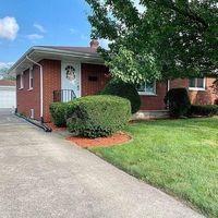 Pre-foreclosure in  COTTAGE GROVE AVE Highland, IN 46322