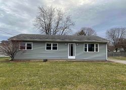 Pre-foreclosure in  S VICTORIA DR Muncie, IN 47302