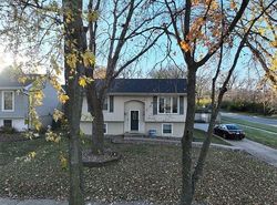 Pre-foreclosure in  SE 21ST ST Des Moines, IA 50320