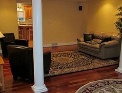 Pre-foreclosure in  PAWTUCKET AVE Wethersfield, CT 06109