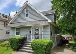 Pre-foreclosure in  STATE AVE Clementon, NJ 08021