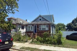 Pre-foreclosure in  N 1ST ST Pleasantville, NJ 08232