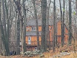 Pre-foreclosure in  KRIEGER RD Fort Montgomery, NY 10922