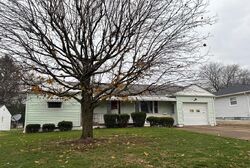Pre-foreclosure in  MORGAN ST Barberton, OH 44203