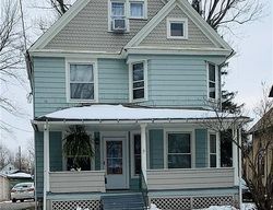 Pre-foreclosure in  HOWE ST Elyria, OH 44035