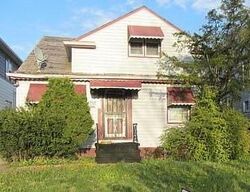 Pre-foreclosure in  E 146TH ST Cleveland, OH 44120