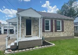 Pre-foreclosure in  FESS ST Zanesville, OH 43701