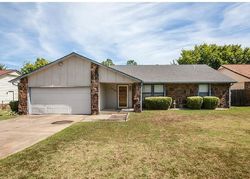 Pre-foreclosure in  S 84TH EAST AVE Tulsa, OK 74112