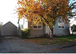 Pre-foreclosure in  W NEBO ST Roseburg, OR 97471