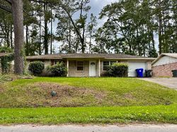 Pre-foreclosure in  CROSSGATE BLVD North Charleston, SC 29420