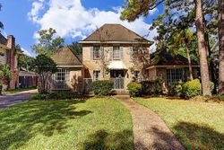 Pre-foreclosure in  PINEWILDE DR Houston, TX 77066