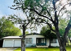 Pre-foreclosure in  DIEBEL DR Victoria, TX 77905