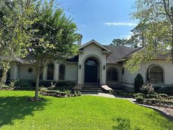 Pre-foreclosure in  PARK LN Friendswood, TX 77546