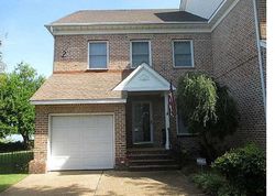 Pre-foreclosure in  CURTIS LN Hampton, VA 23669