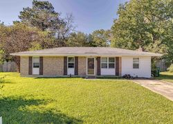 Pre-foreclosure in  W HEIGHTS DR West Monroe, LA 71292