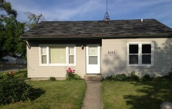 Pre-foreclosure in  GILBOA AVE Zion, IL 60099