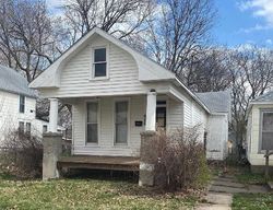 Pre-foreclosure in  SW LINCOLN ST Topeka, KS 66606