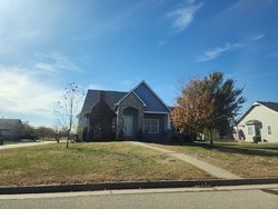 Pre-foreclosure in  N HAMPTON ST Wichita, KS 67226