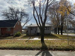 Pre-foreclosure in  15TH ST NW Mason City, IA 50401