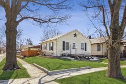 Pre-foreclosure in  MAPLE ST Des Moines, IA 50317