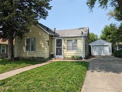 Pre-foreclosure in  MORTON AVE Des Moines, IA 50316