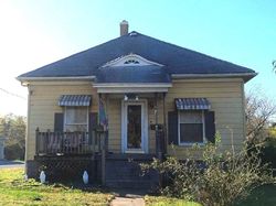 Pre-foreclosure in  S WASHINGTON ST Du Quoin, IL 62832