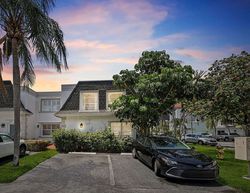  Ne 10th St, Hallandale FL