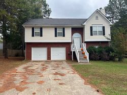 Pre-foreclosure in  EASTON TRCE Adairsville, GA 30103