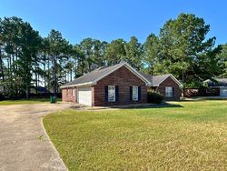 Pre-foreclosure in  WOOD DR Albany, GA 31701